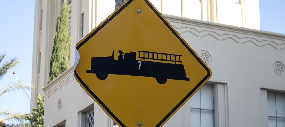 Lakewood, NJ - Firefighter Injured Fighting Brush Fire in Ocean Co