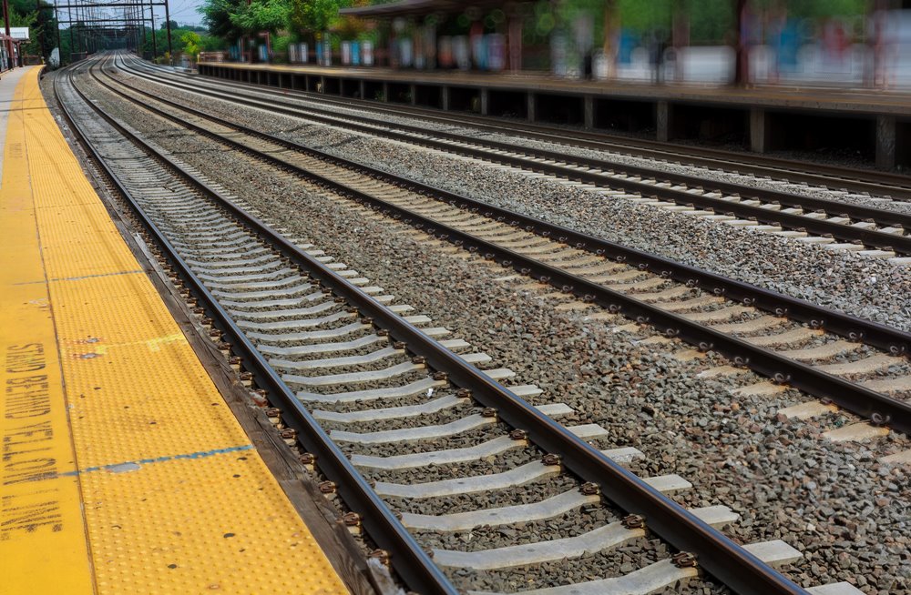 glen-rock-nj-man-fatally-struck-by-train-near-glen-rock-borough-hall