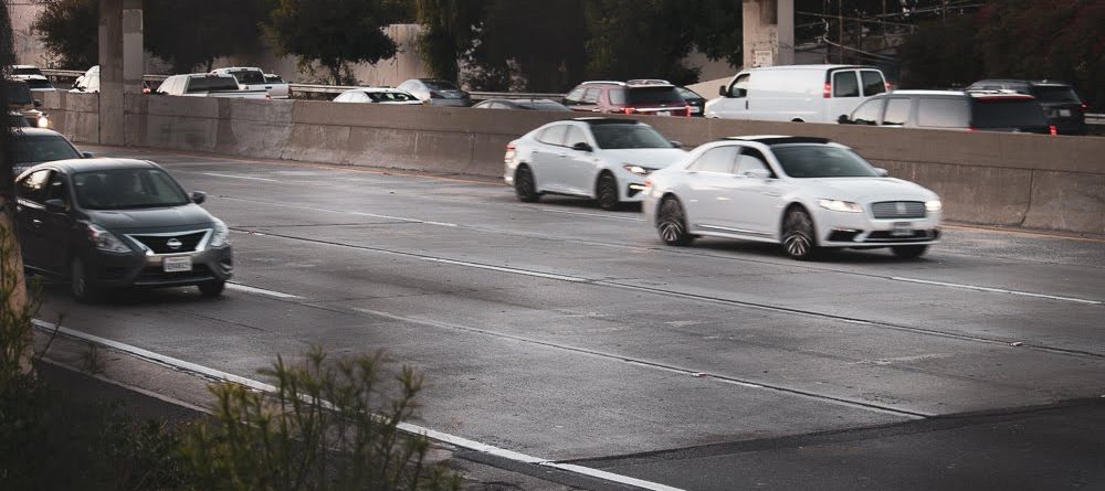 Elizabeth, NJ - Three Hurt in Wreck on Trumbull St