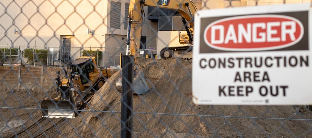 Manchester Twp, NJ - Fall from Ladder Leads to Life-Flight Transport to Hospital