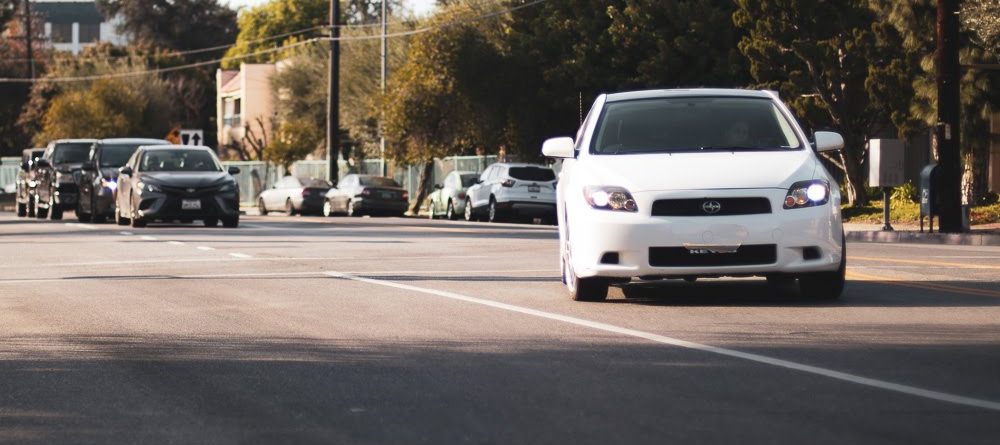 Newark, NJ – Injuries Reported in Crash at Clinton Pl & Lyons Ave